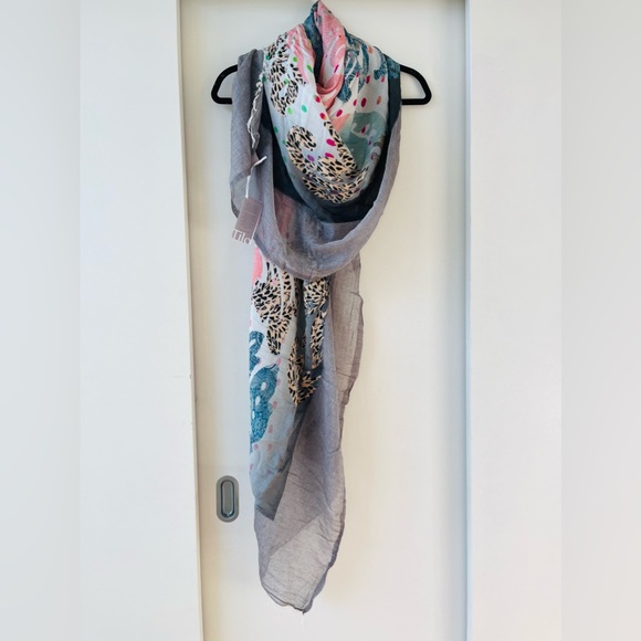 TILO Scarves Cotton/Modal cutie! Delightful neutral pallette with some pop! NEW - Picture 4 of 14